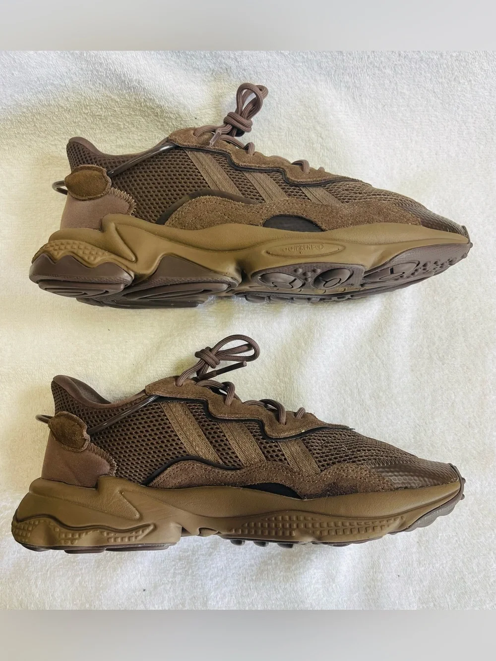 ADIDAS Ozweego Sneakers Size US W 10 / M 9 Brown Athletic Shoes